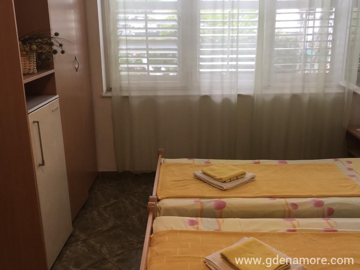 Apartmani Kostić, privatni smeštaj u mestu Herceg Novi, Crna Gora - IMG_4827