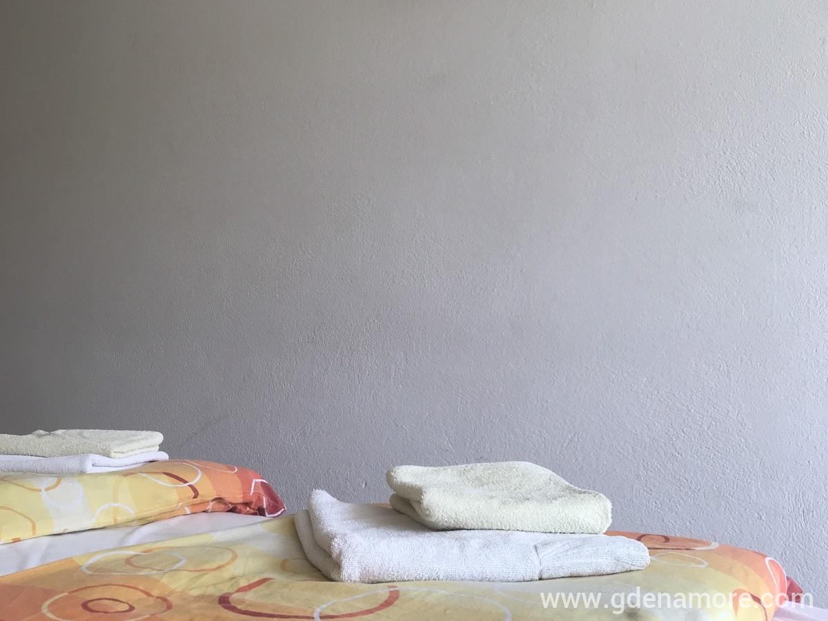 Apartmani Kostić, privatni smeštaj u mestu Herceg Novi, Crna Gora - IMG_4868